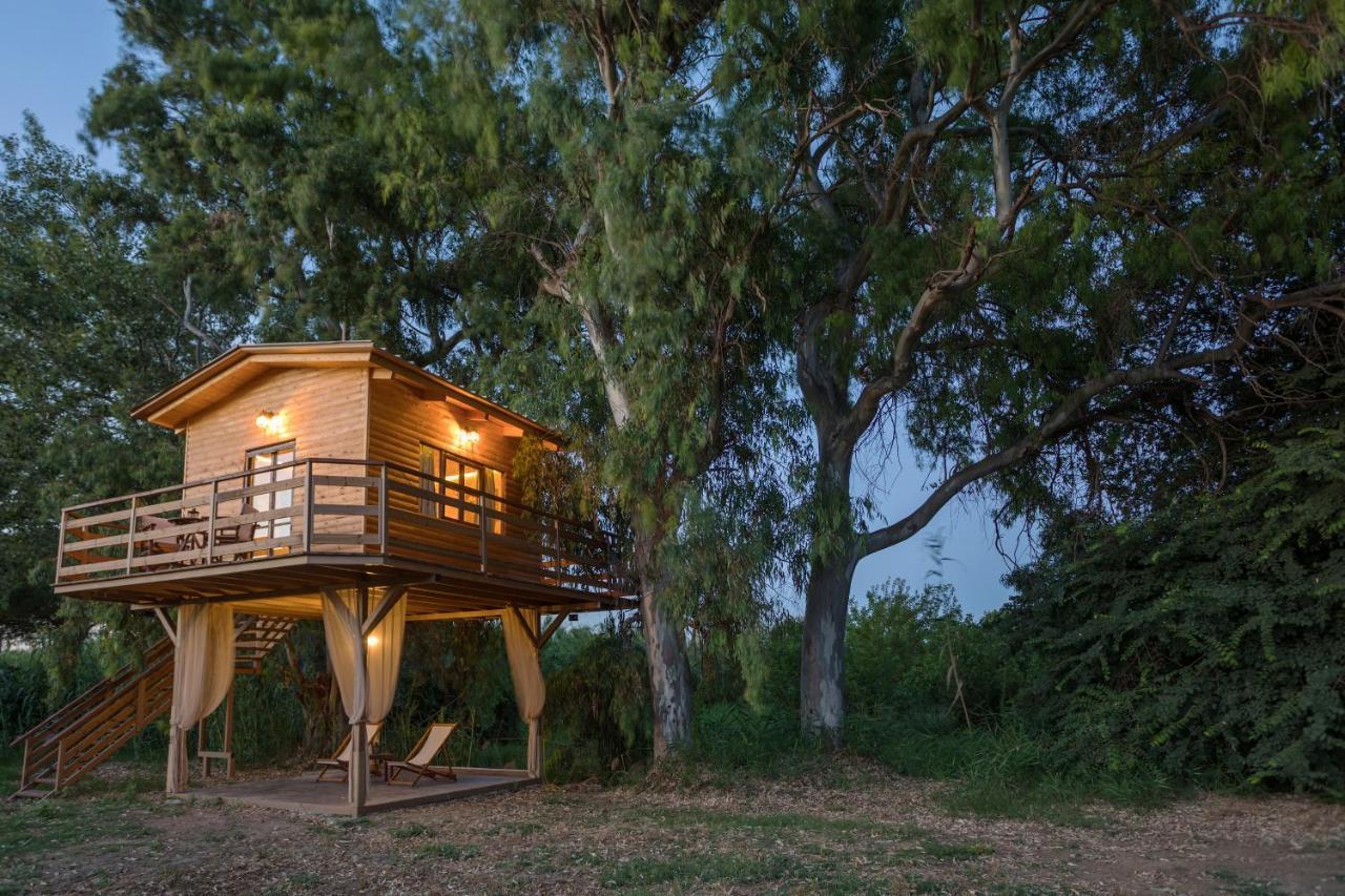 River Treehouse Лаганас Экстерьер фото